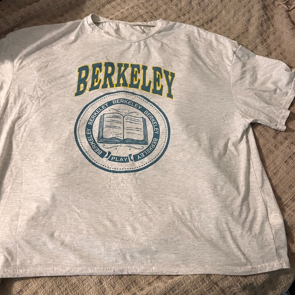 SHEIN tee shirt. Size 3Xl